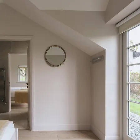 Shepherds Rock And Gilpin Villa Winster (Cumbria)