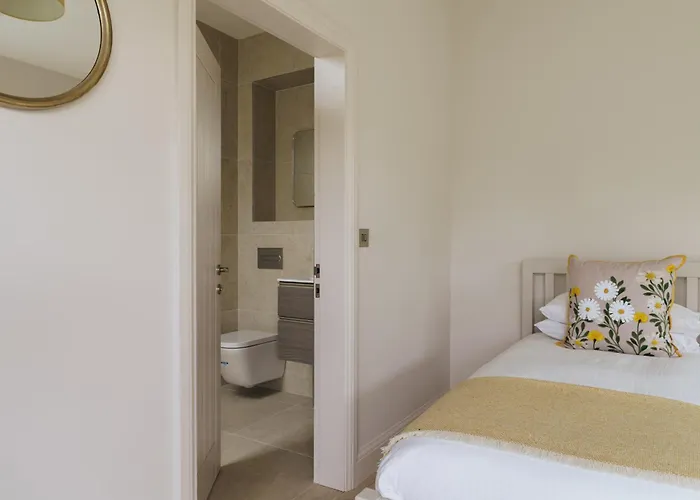 Shepherds Rock And Gilpin *