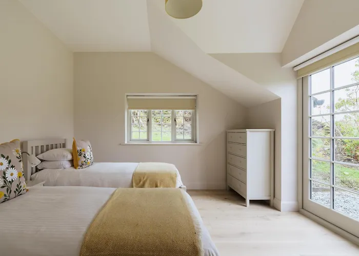 Shepherds Rock And Gilpin *