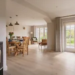 Villa Shepherds Rock And Gilpin *